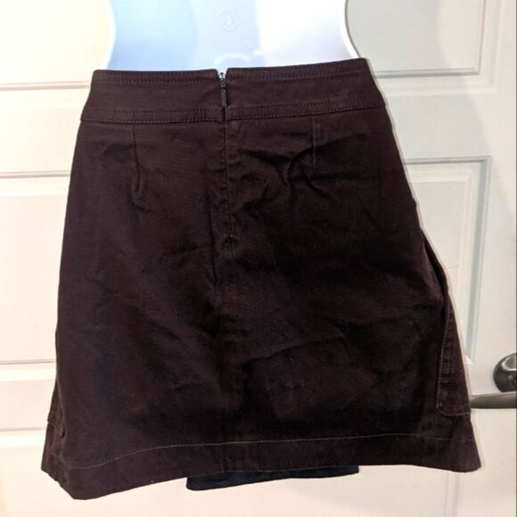GUCCI Authentic Brown Cargo Mini Skirt with Gold Details - Picture 3 of 8